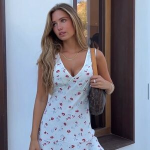 NWT Realisation Par Isabelli Mini ✨💐